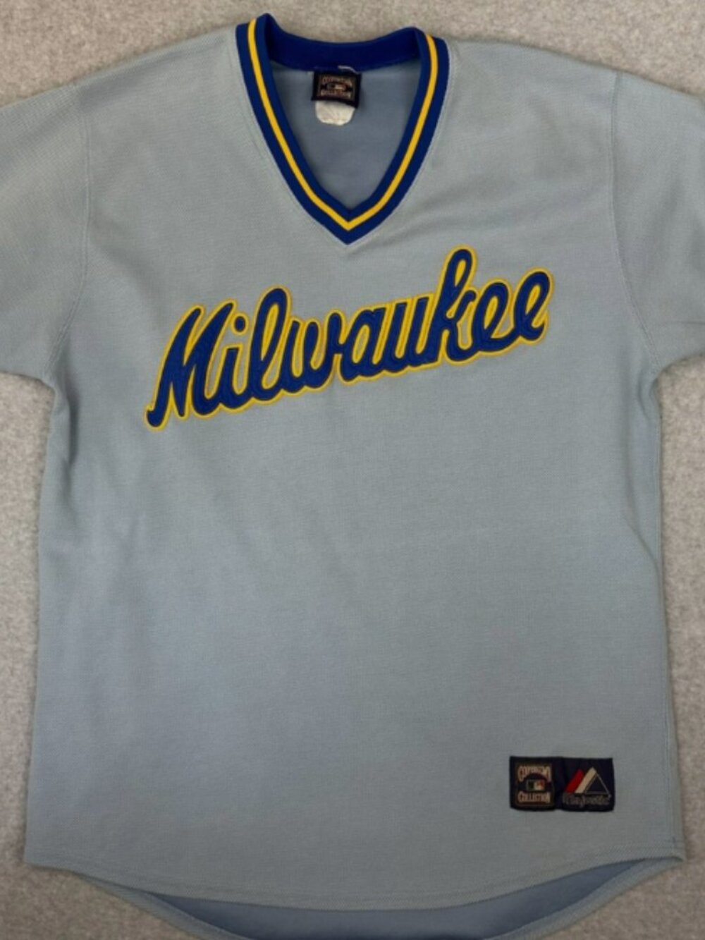 Majestic Blue Milwaukee Brewers 1980s Cooperstown Collection Jersey